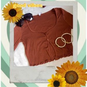 ⭐️ Brown Long Sleeve Crop Top ⭐️